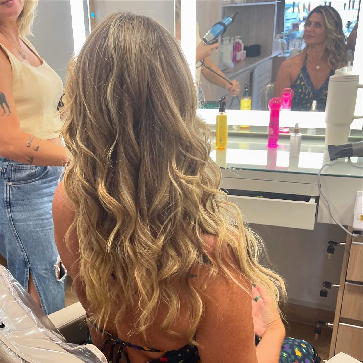 Mechas em Ilhabela | Ilumine Seu Cabelo em A Bela da Ilha Mechas em Ilhabela | Ilumine Seu Cabelo em A Bela da Ilha
